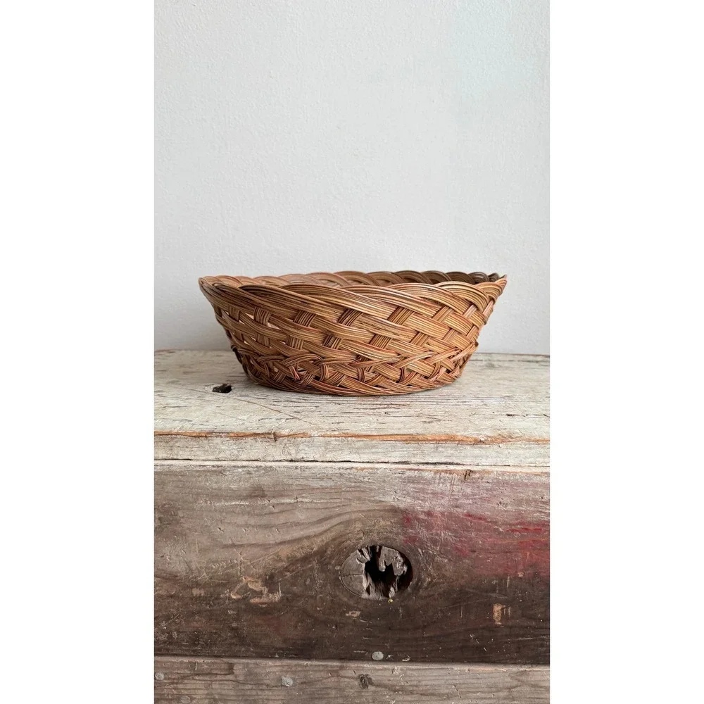 Vintage Round Wicker Basket Sunburst Base Boho Farmhouse Decor 12 Inch